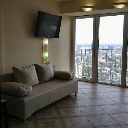 Apartment Near Dnipro Arena Buitenkant foto