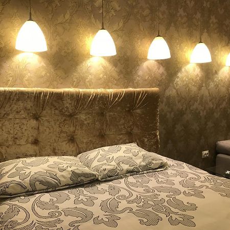 Apartment Near Dnipro Arena Buitenkant foto