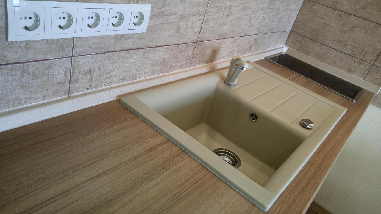 Apartment Near Dnipro Arena Buitenkant foto