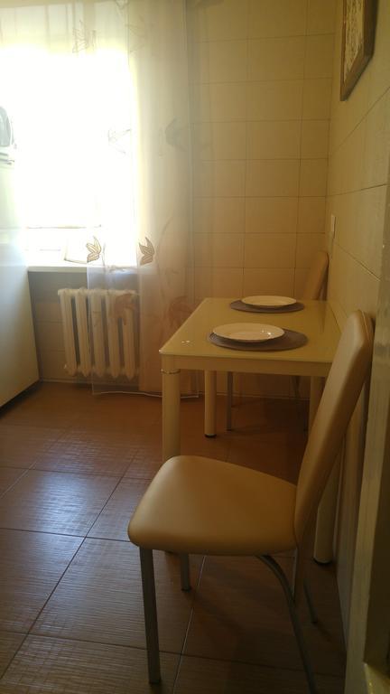 Apartment Near Dnipro Arena Buitenkant foto